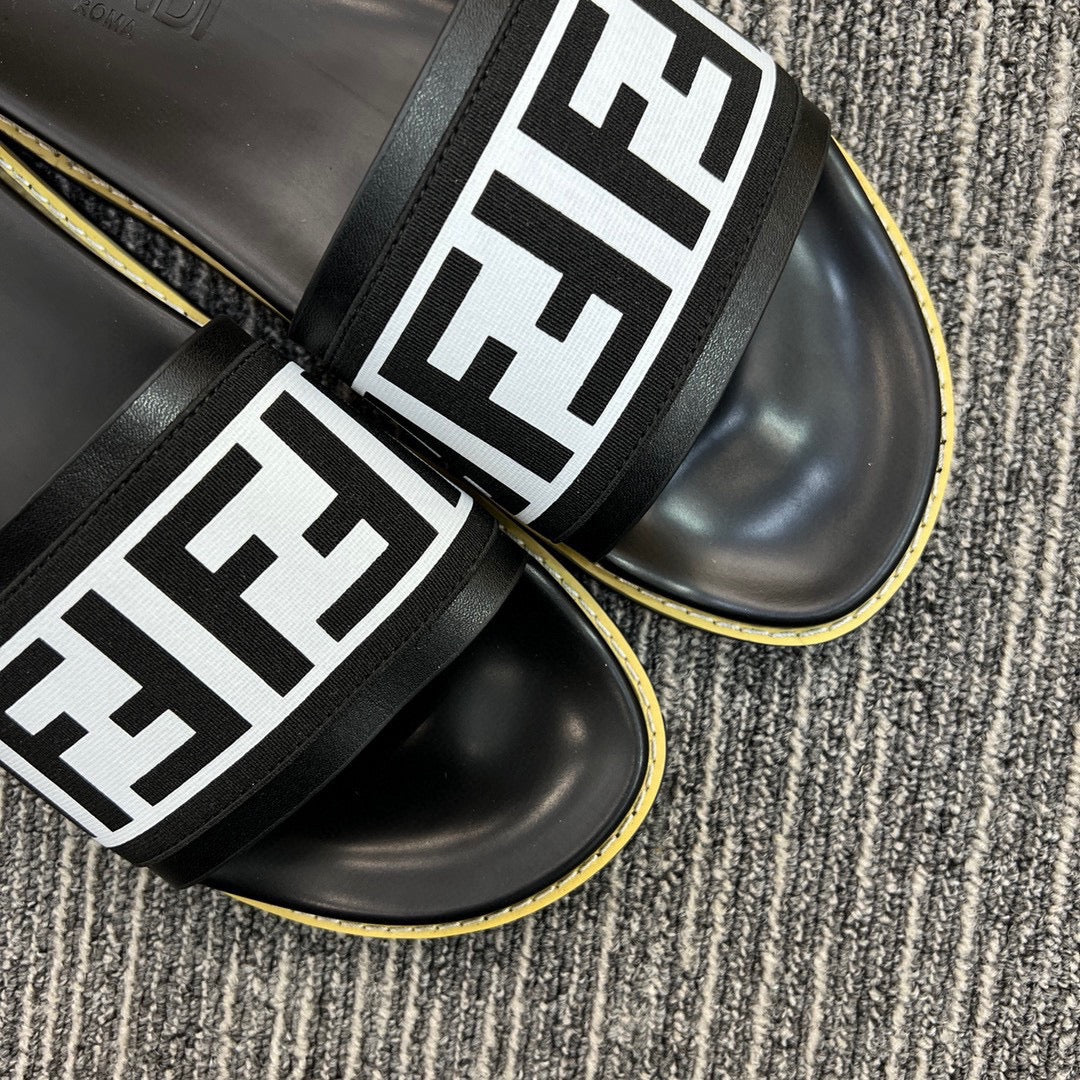 5YF111Z Popular Slippers