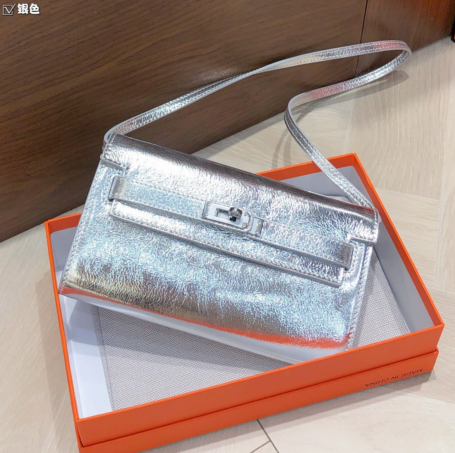 B1X66H10 Popular high-quality leather bag
