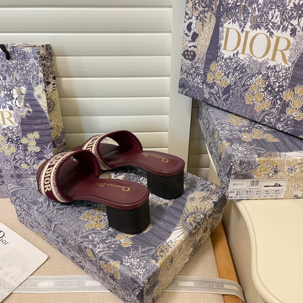 14D64Z Popular sandals