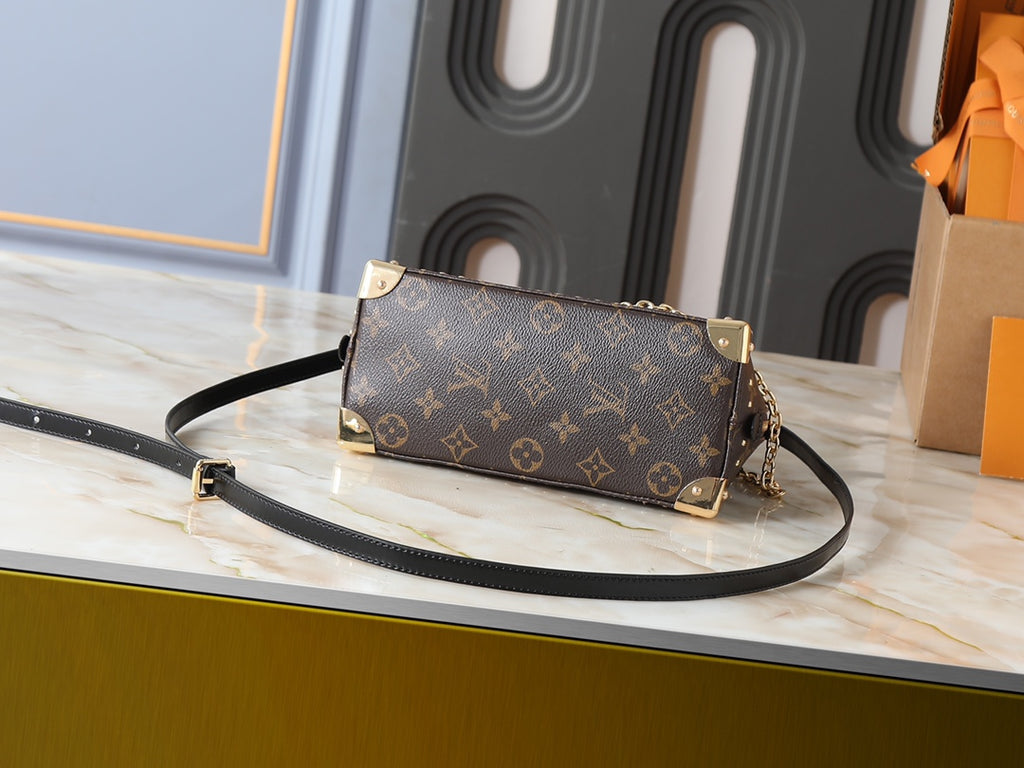 146PE88B Popular leather bag