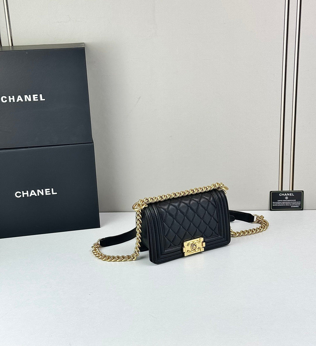 136PC17B Popular Caviar leather bag