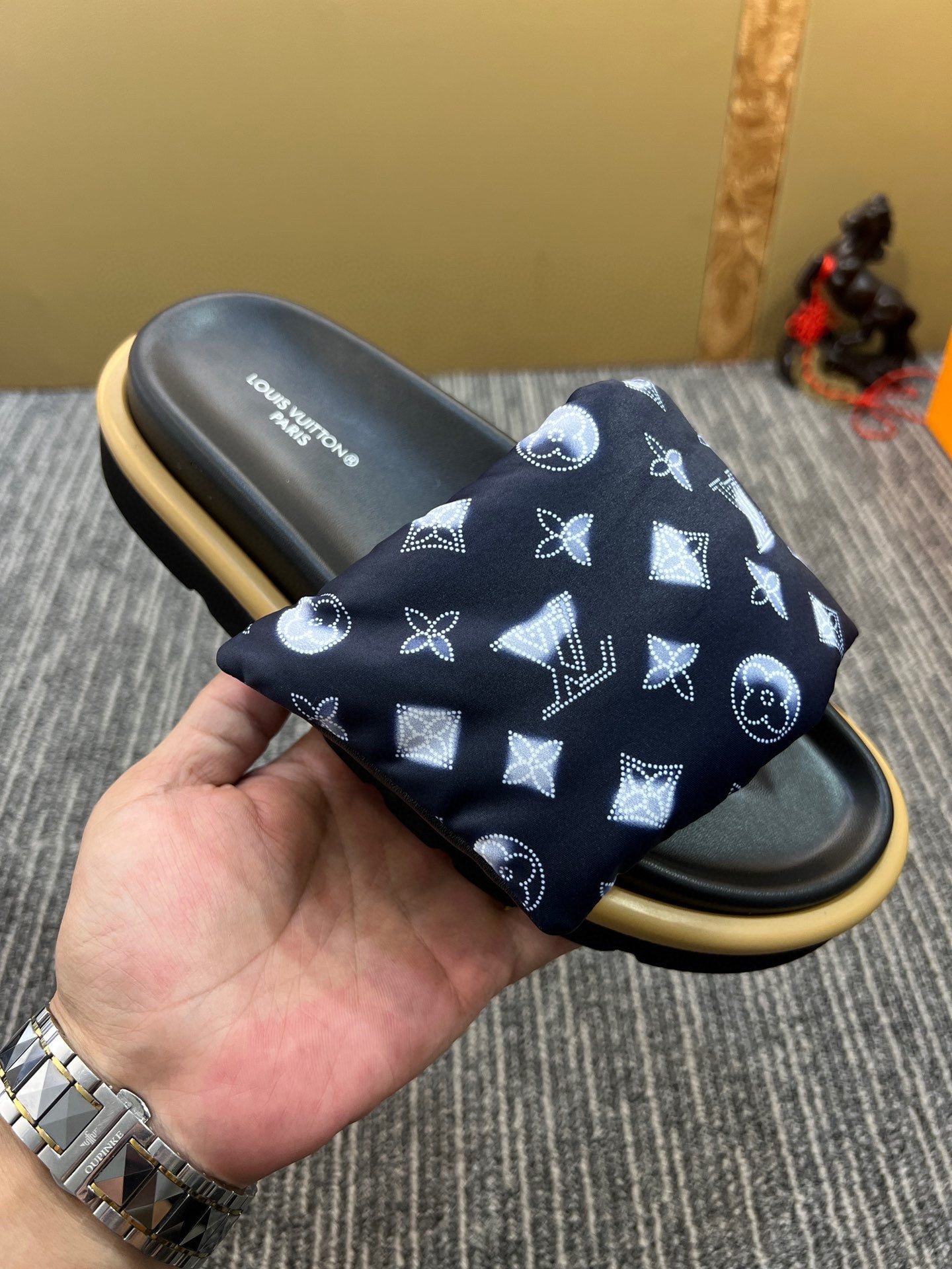 5XE118Z Popular leather quality Slippers