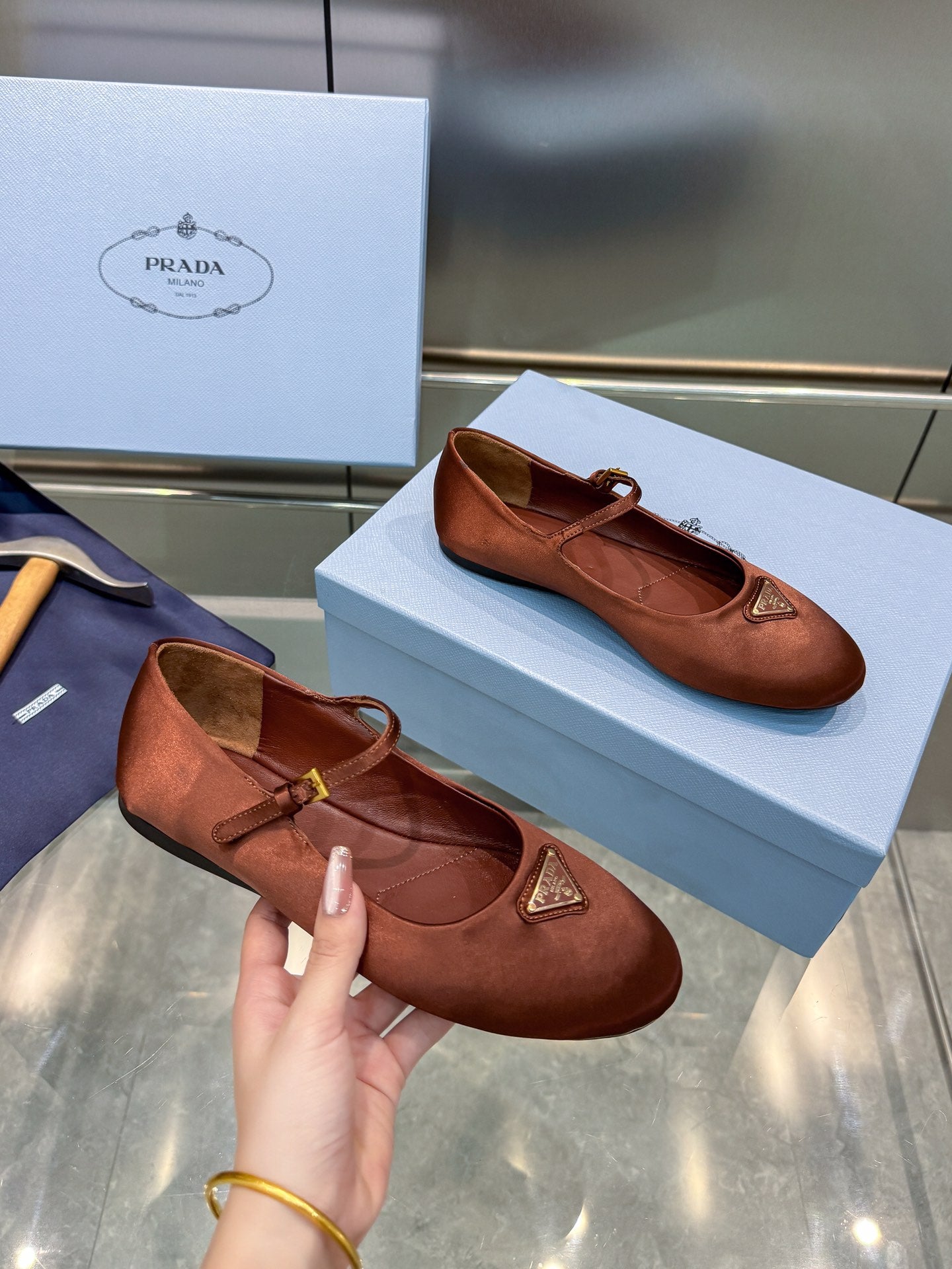 2105QP381Z Popular high-quality Shoes