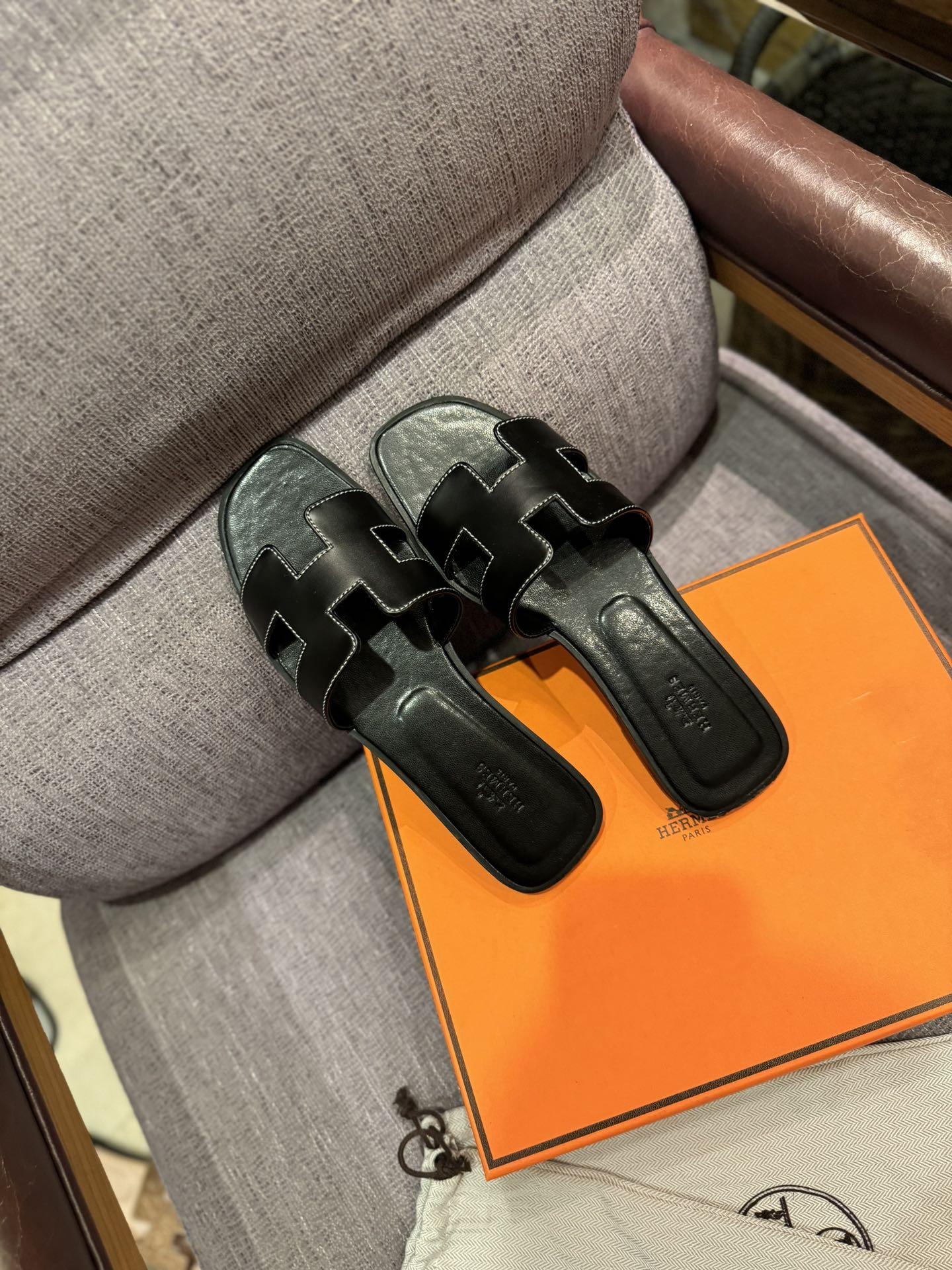 1ZH232Z Popular Slippers