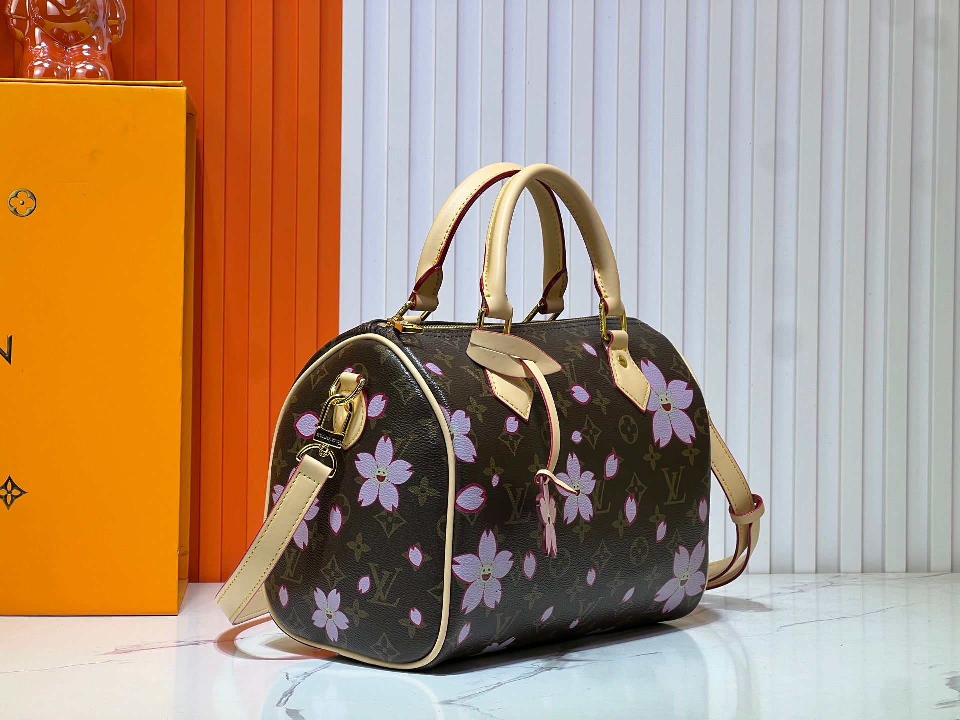1WE91B Popular  leather bag