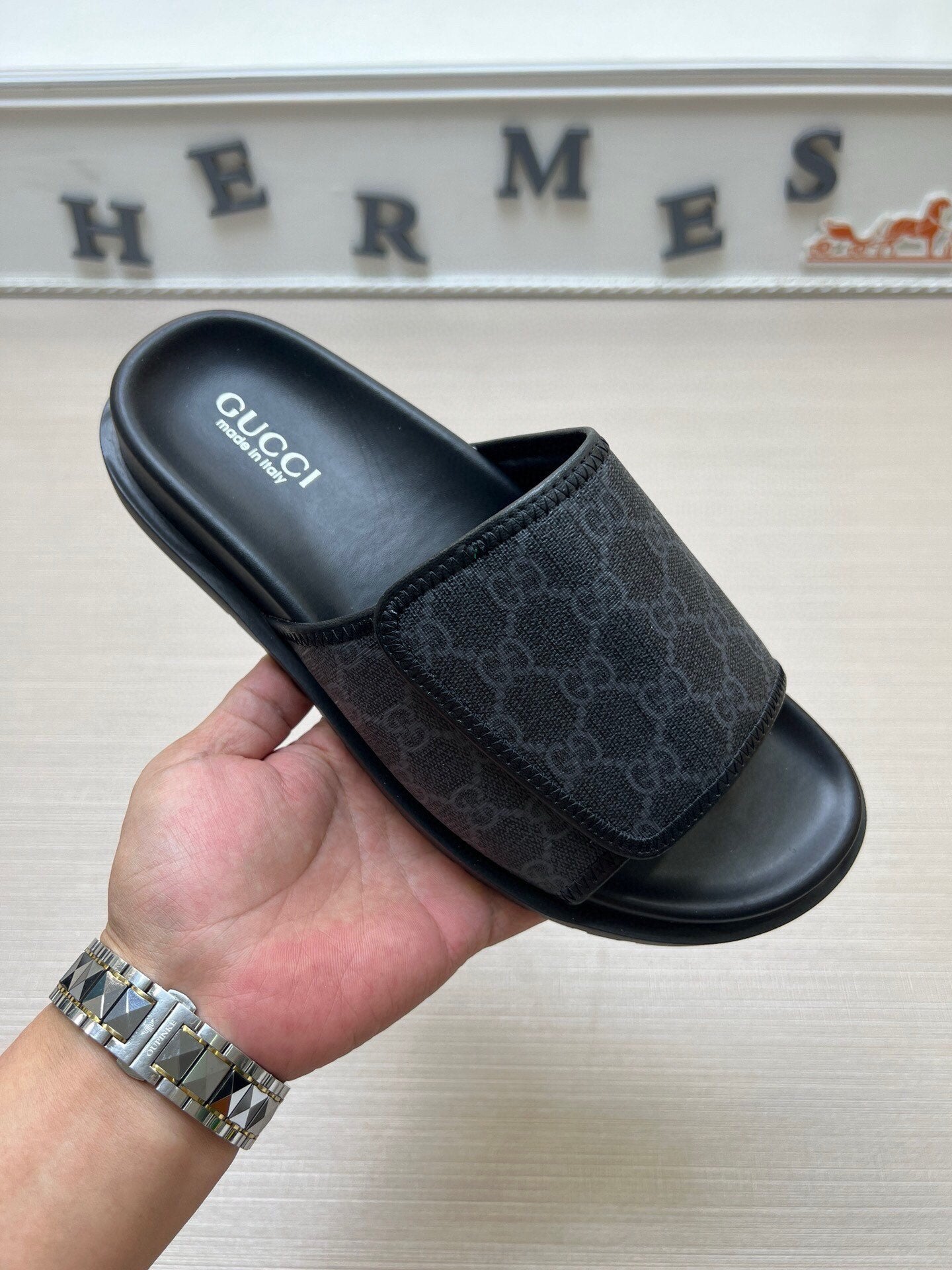 5LB231Z Popular Slippers