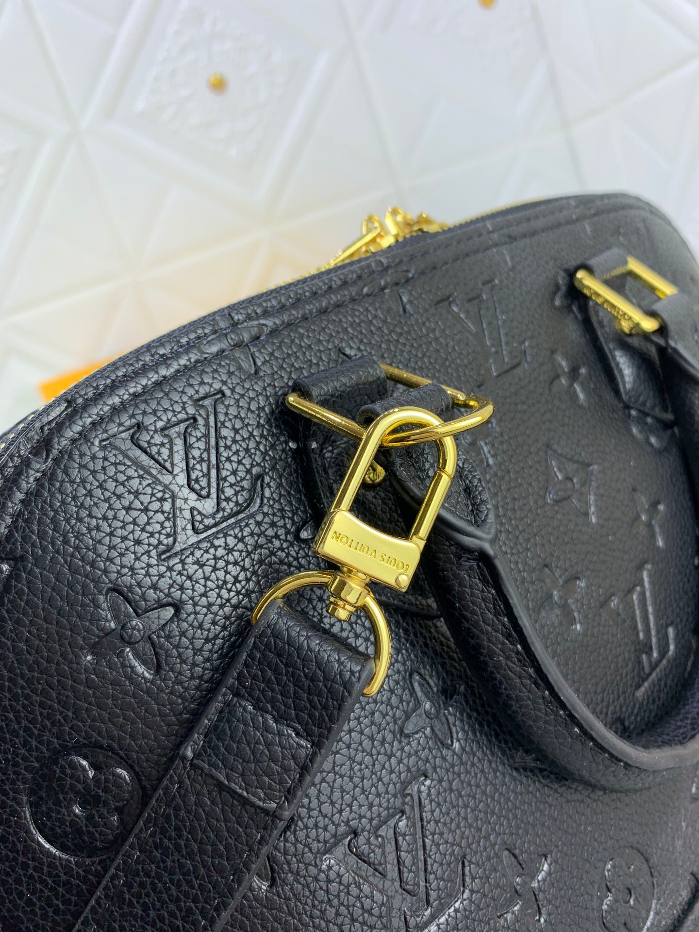 2XE319B Popular  leather bag 