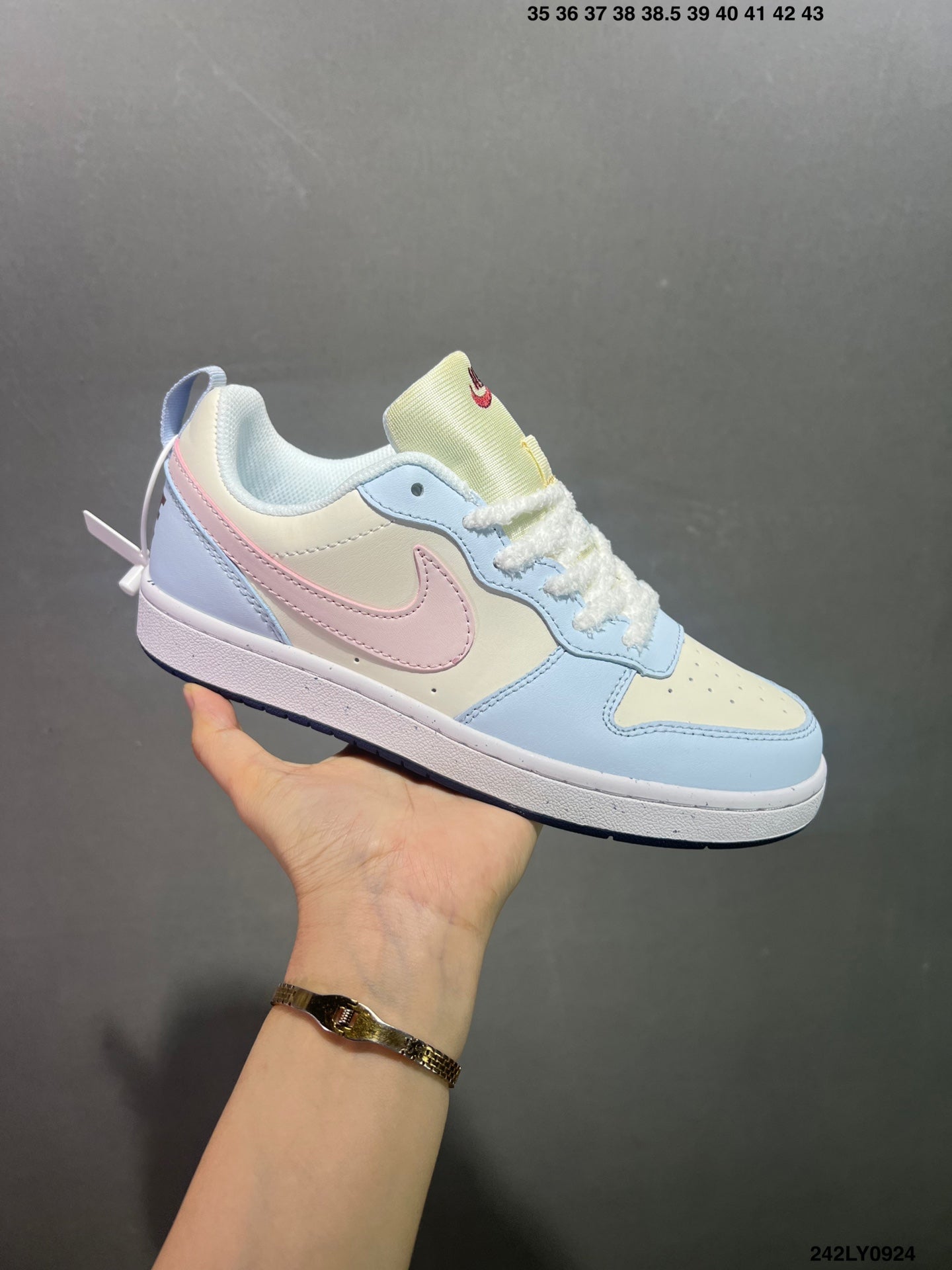 435ZA21Z Popular shoes (No box)