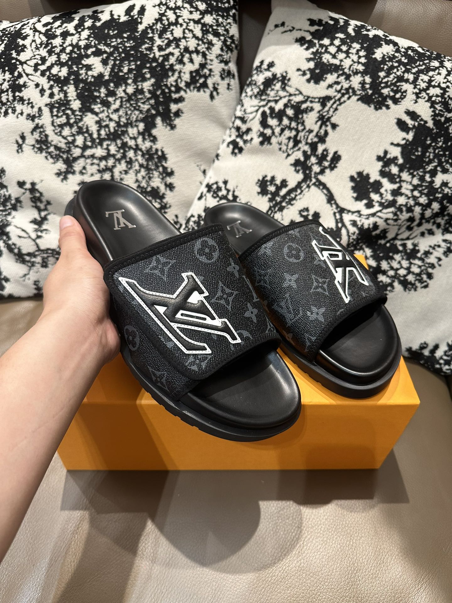 285ZE28Z  Popular leather Shoes
