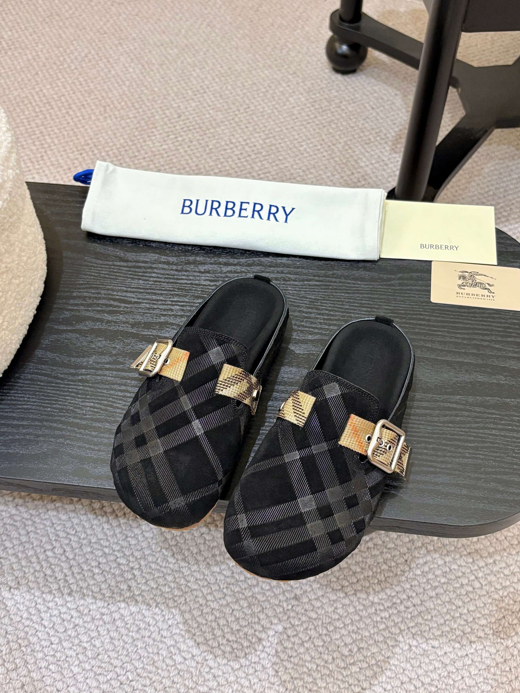 2105QR243Z Popular high-quality  Shoes