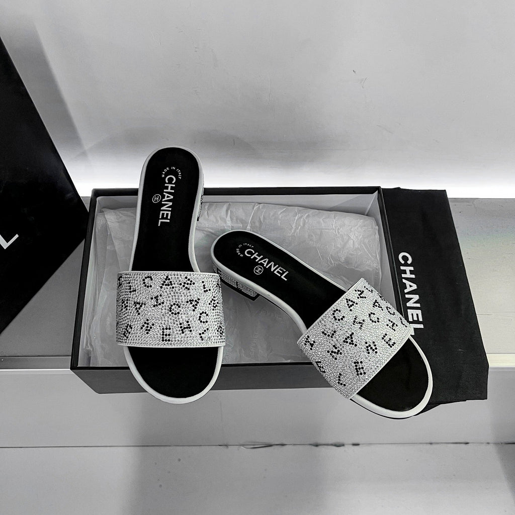 14C57Z Popular sandals