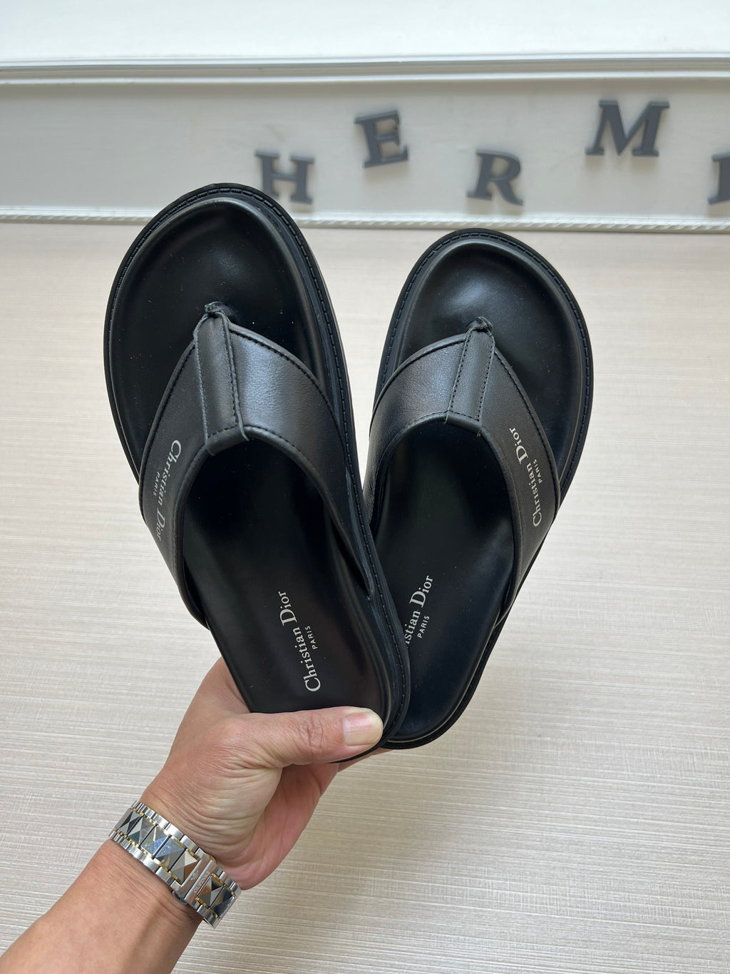 54D115Z Popular slippers