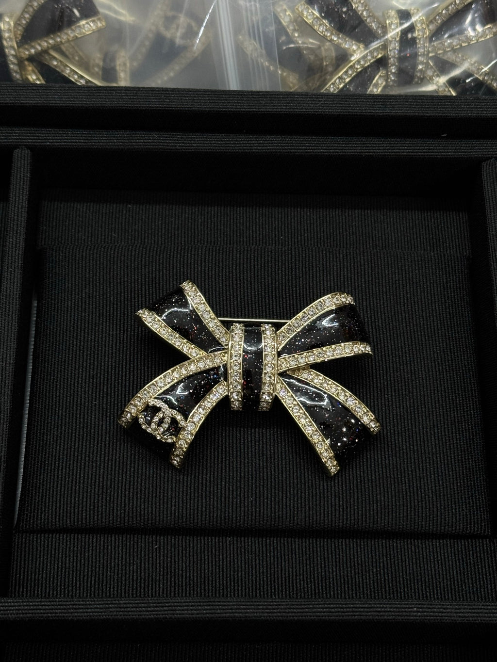 15ZC5X Popular Brooch