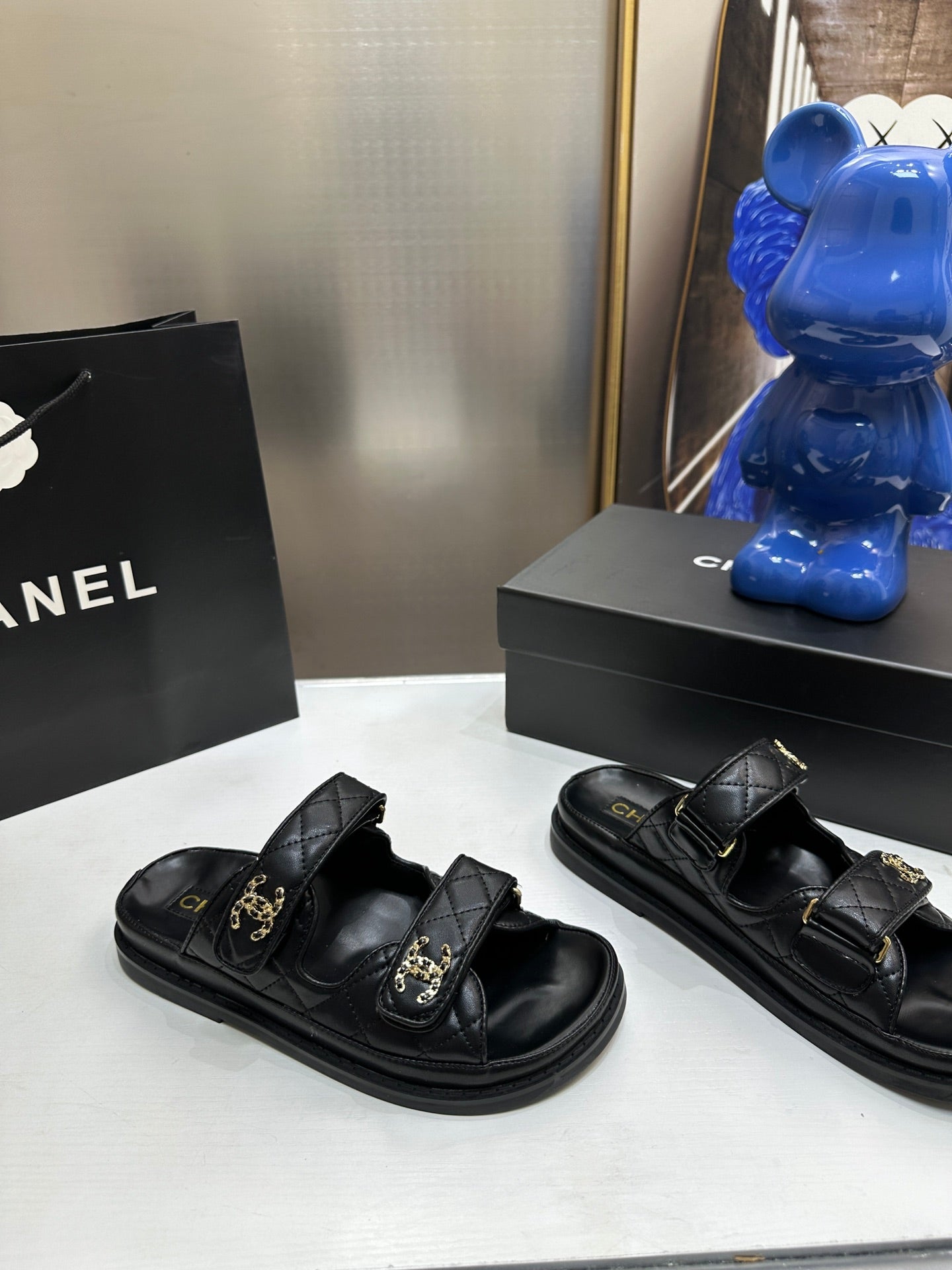 145RC1Z Popular sandals