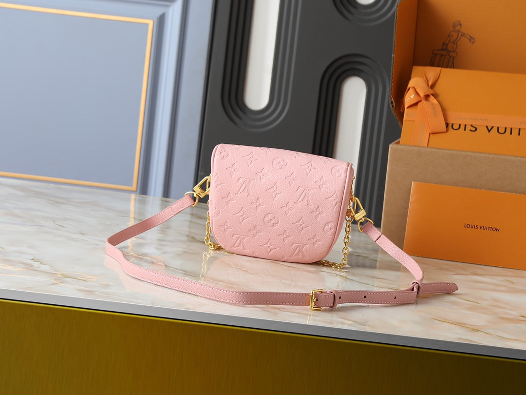 146PE72B Popular leather bag