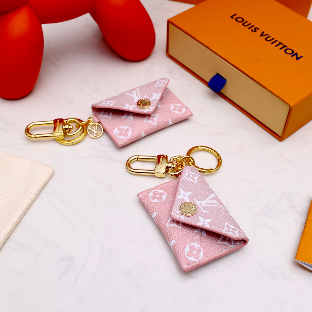 1E2A  Popular Keychains