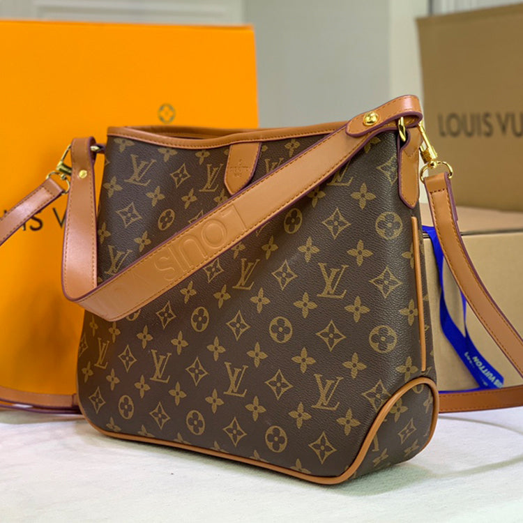 AE01B Popular  leather bag 