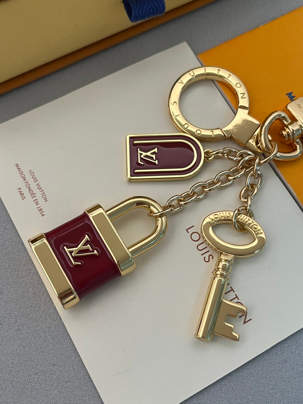 35ZE38A Popular bag 's charms accessories