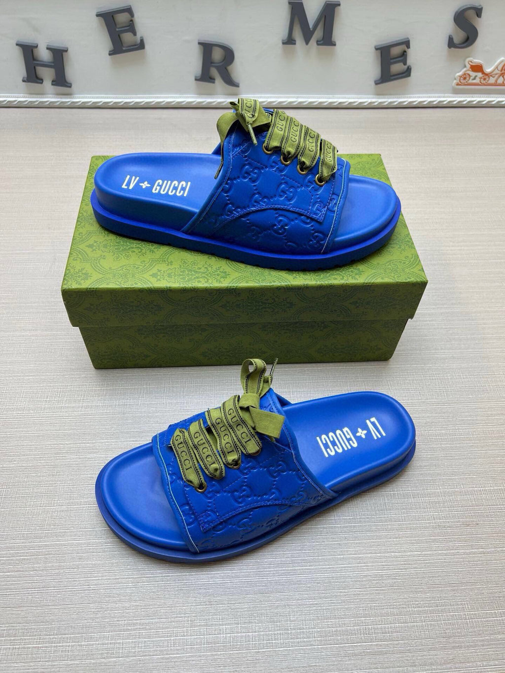 5WB242Z Popular Slippers