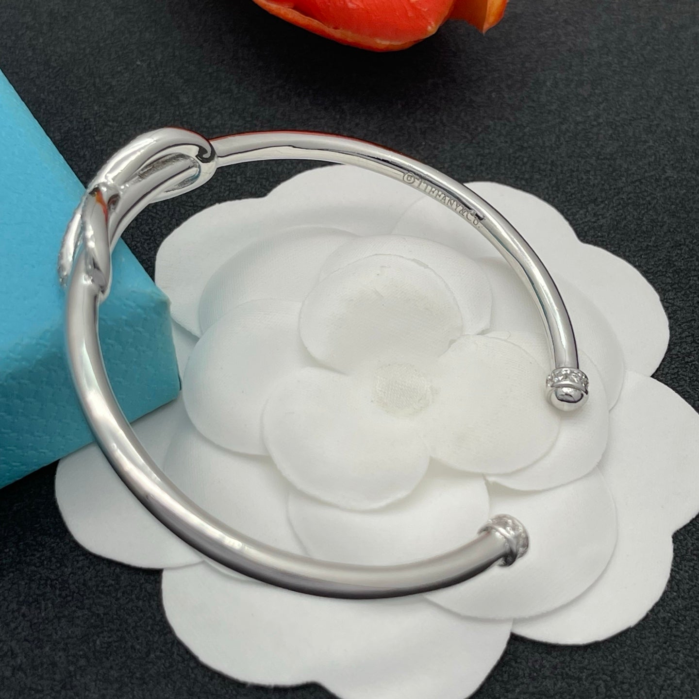 136NT88K Popular Bracelets
