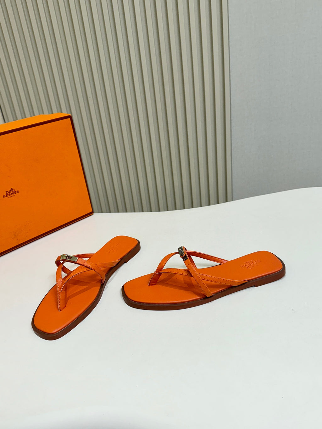 Z2X66H7 Popular high-quality leather Shoes