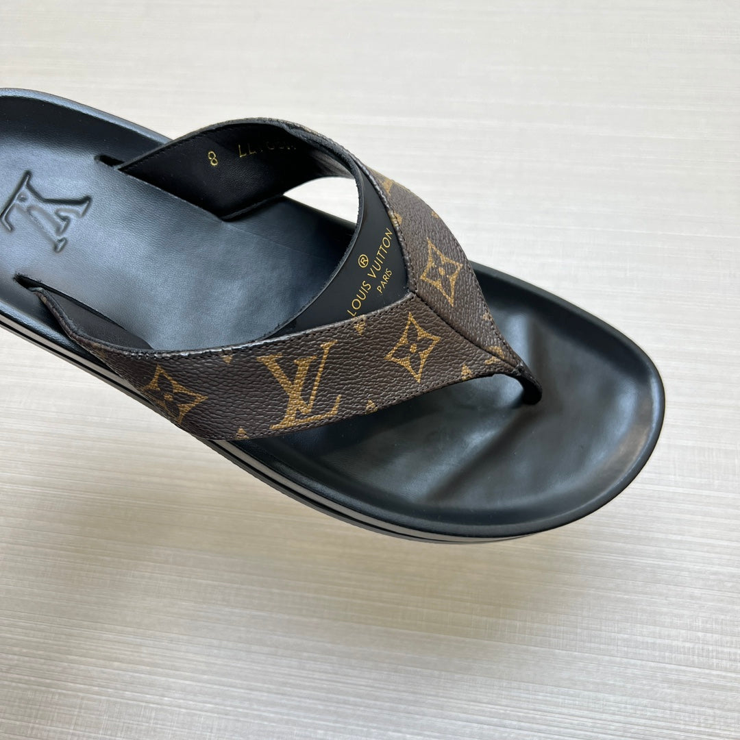 54E85Z Popular slippers
