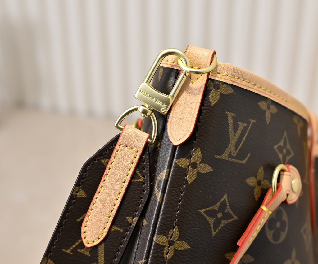 1WE77B Popular   leather bag