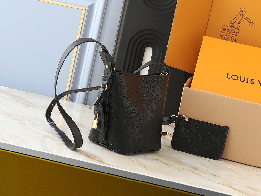 2WE3B Popular  leather bag