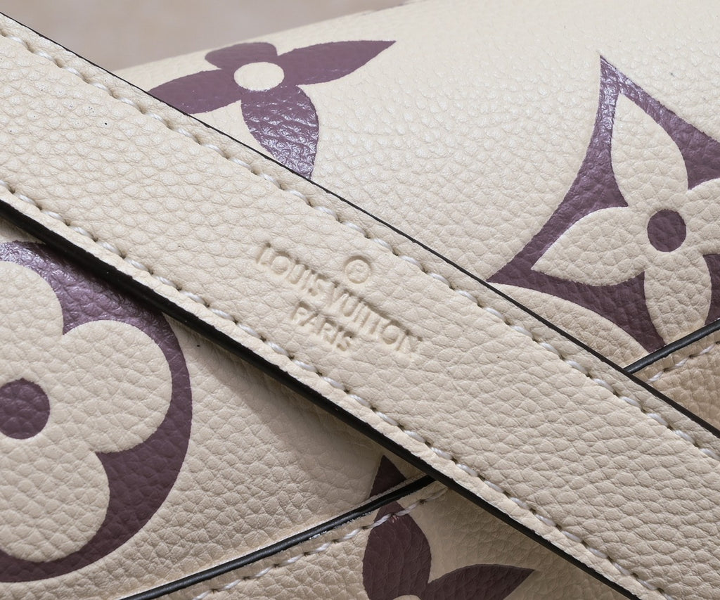 136PE40B Popular leather bag