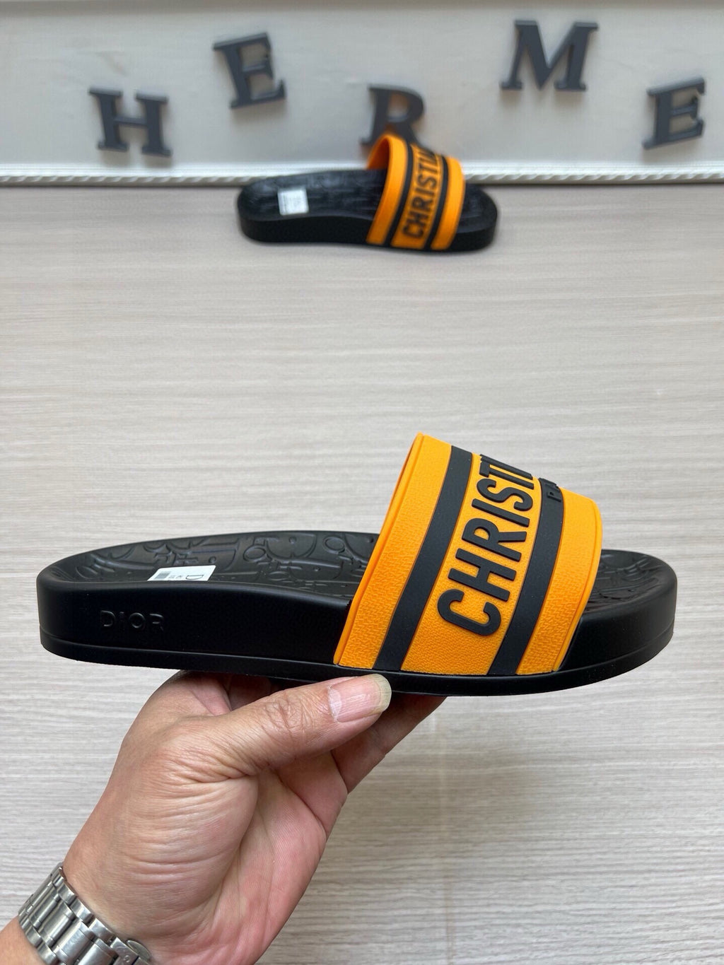 5LD212Z Popular Slippers