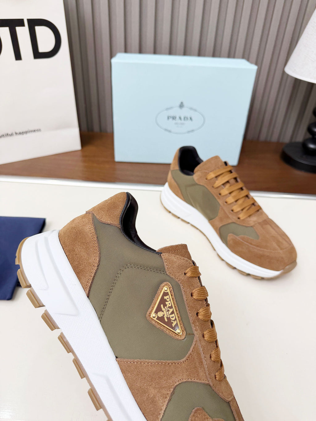 Z2P36P61 Popular high-quality leather Shoes