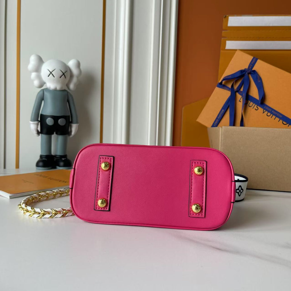 146PE95B Popular leather bag