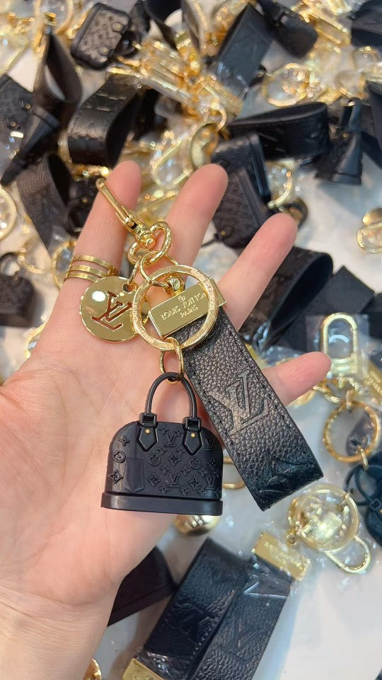 35ZE21A Popular bag 's charms accessories