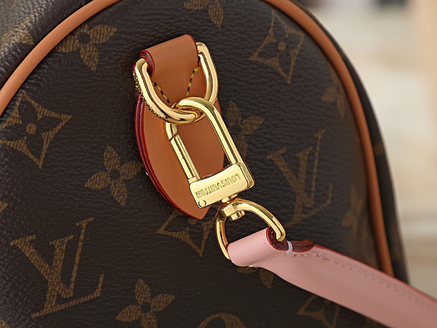 136PE23B Popular leather bag