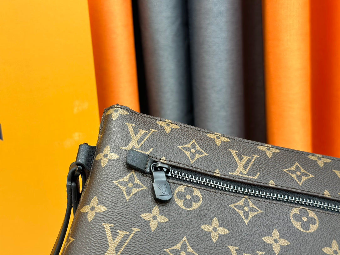 1XE398B Popular   leather bag