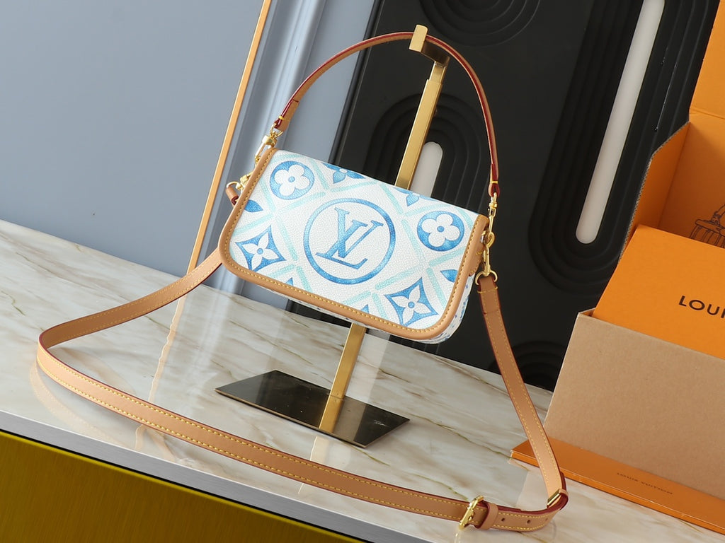 15XE2B Popular  leather bag)