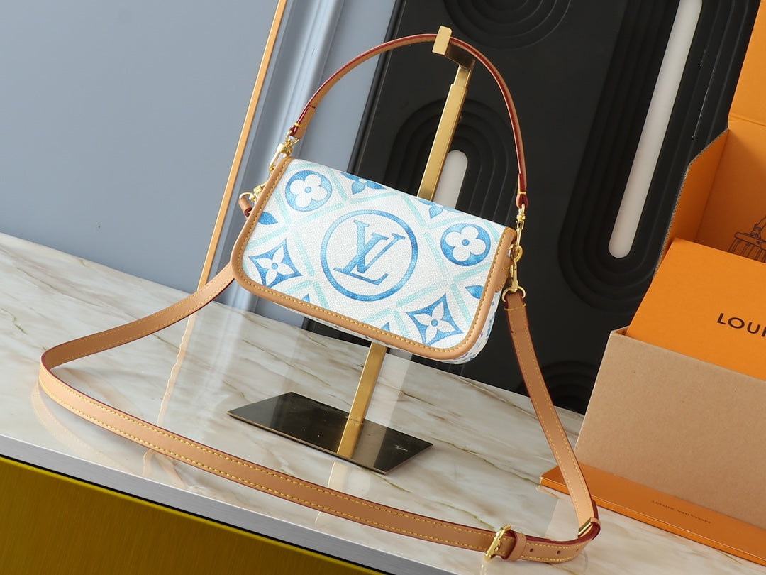 15XE2B Popular  leather bag)