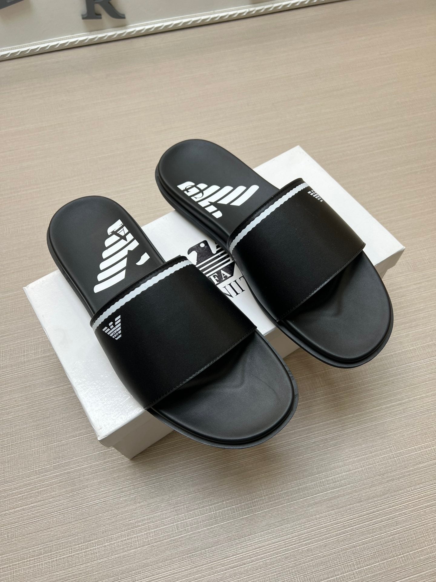 54A102Z Popular slippers
