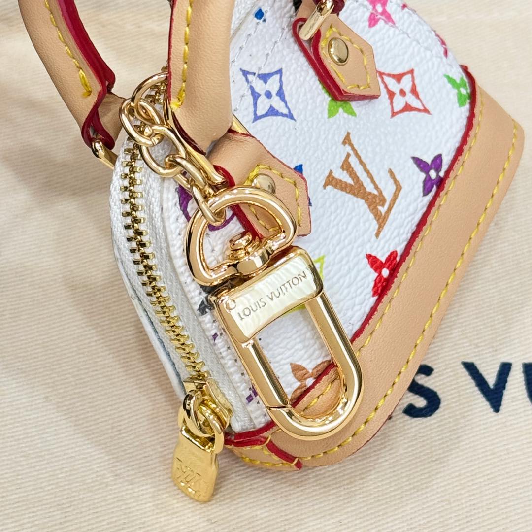 35ZE5A Popular bag 's charms accessories