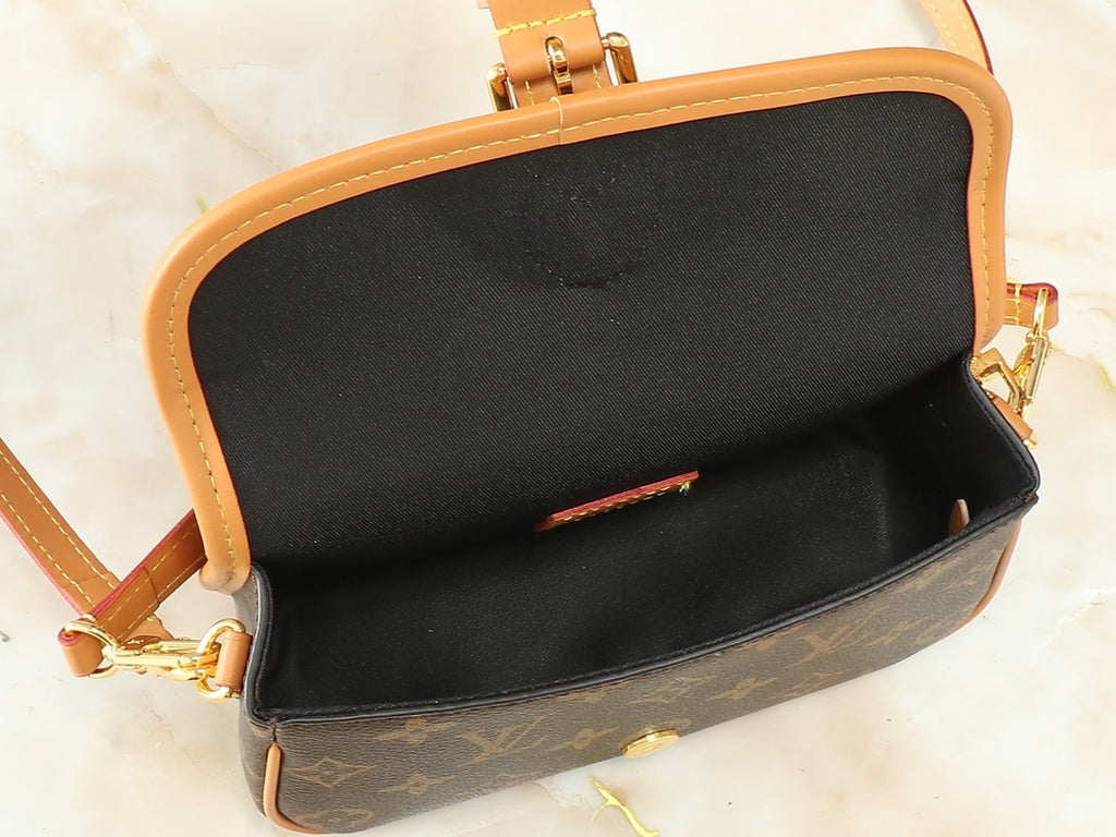 15XE5B Popular   leather bag