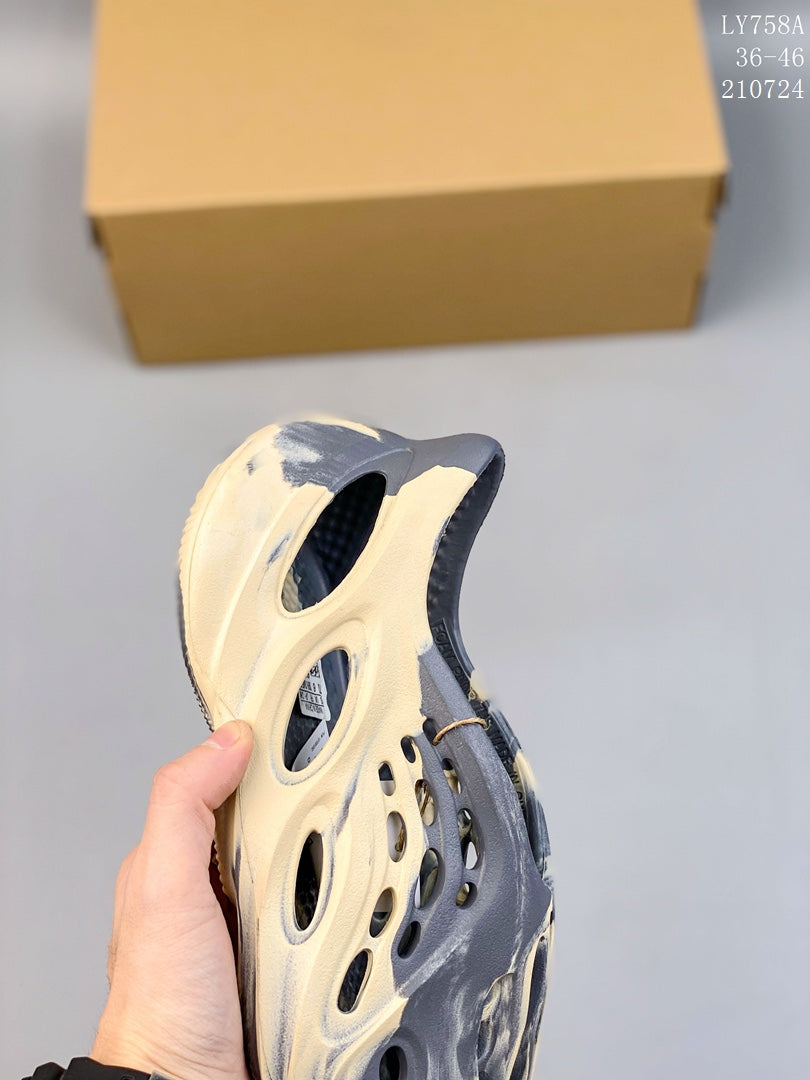 4A87Z  Popular shoes
