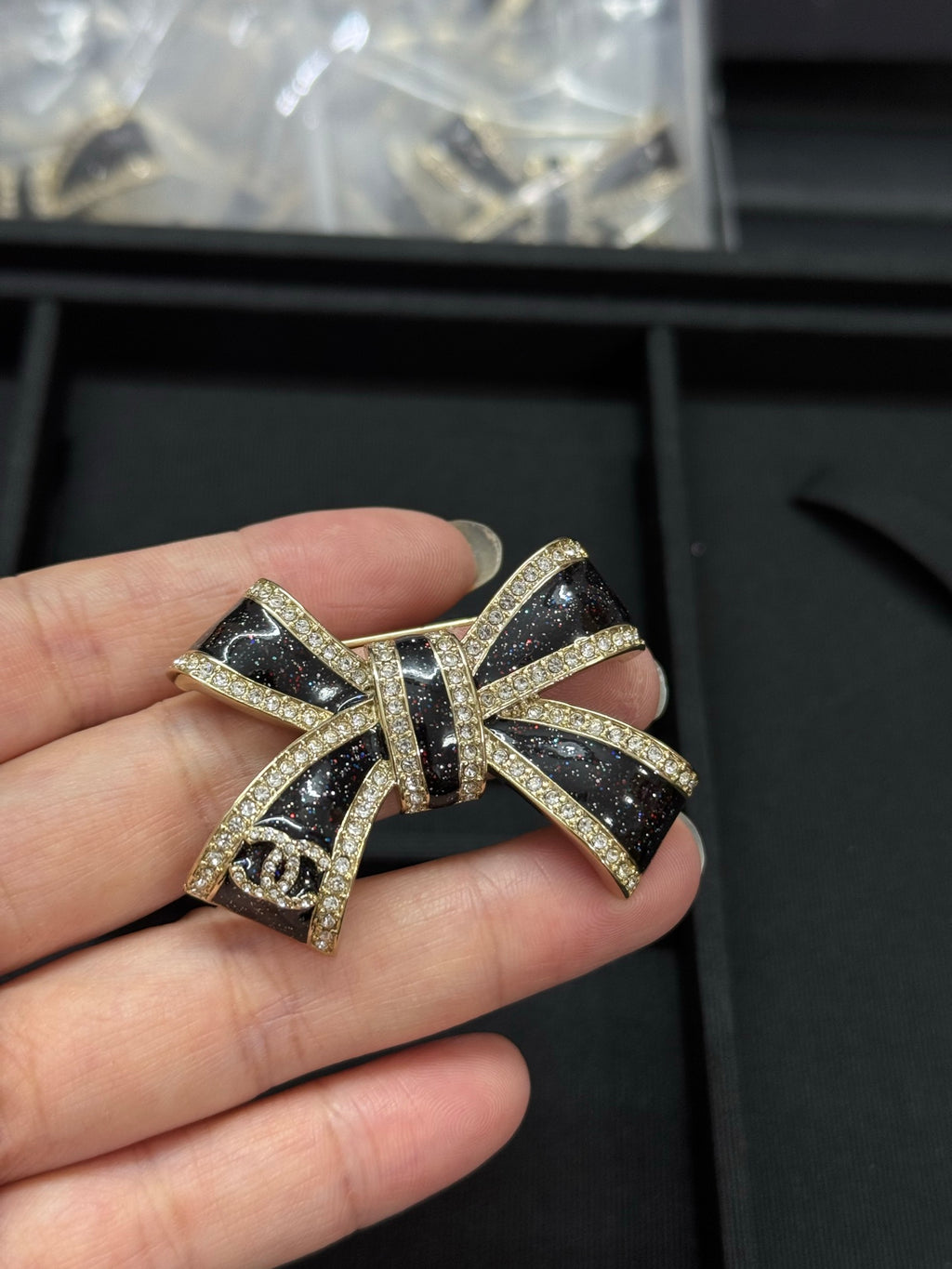 15ZC5X Popular Brooch