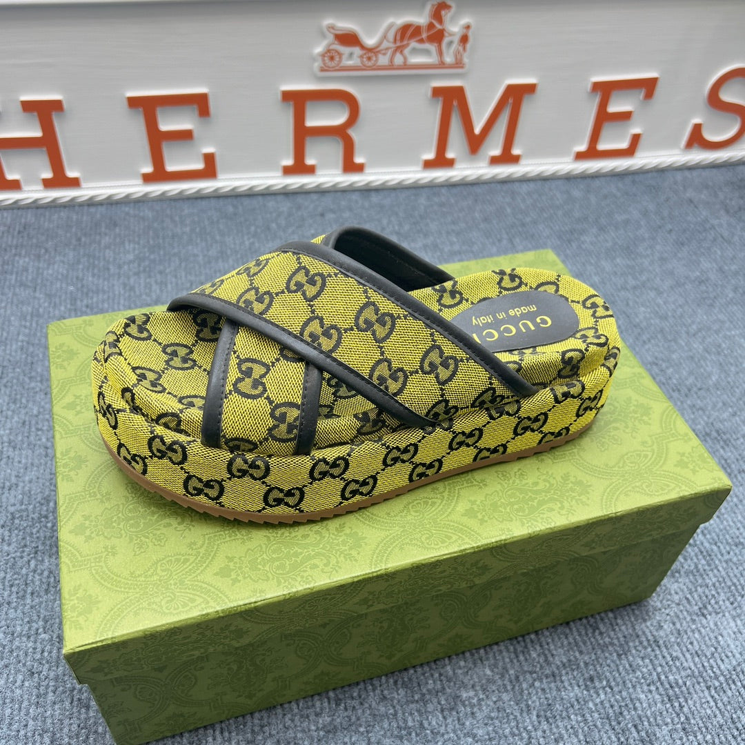5YB69Z Popular Slippers