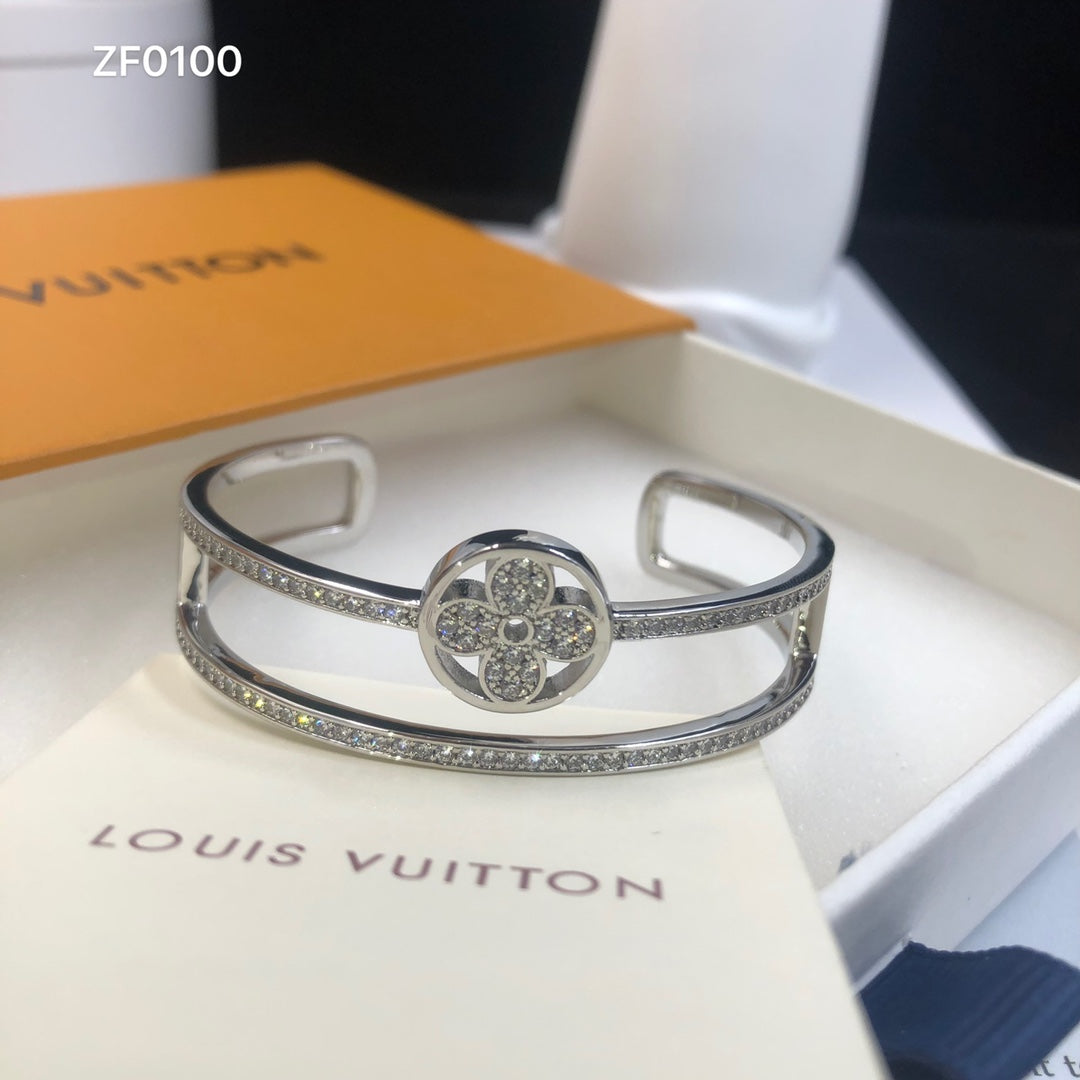 1YE348K  Popular Bracelets