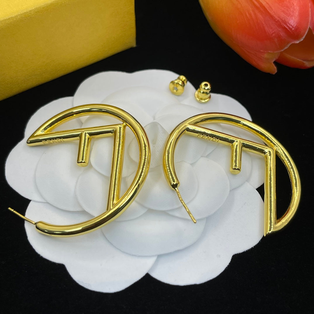 14F647E Popular  Earrings