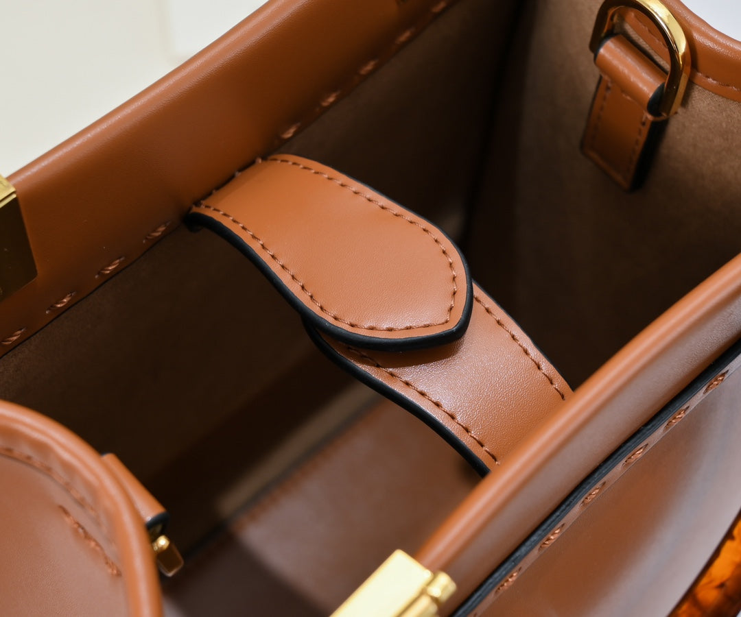 136PF101B Popular leather bag