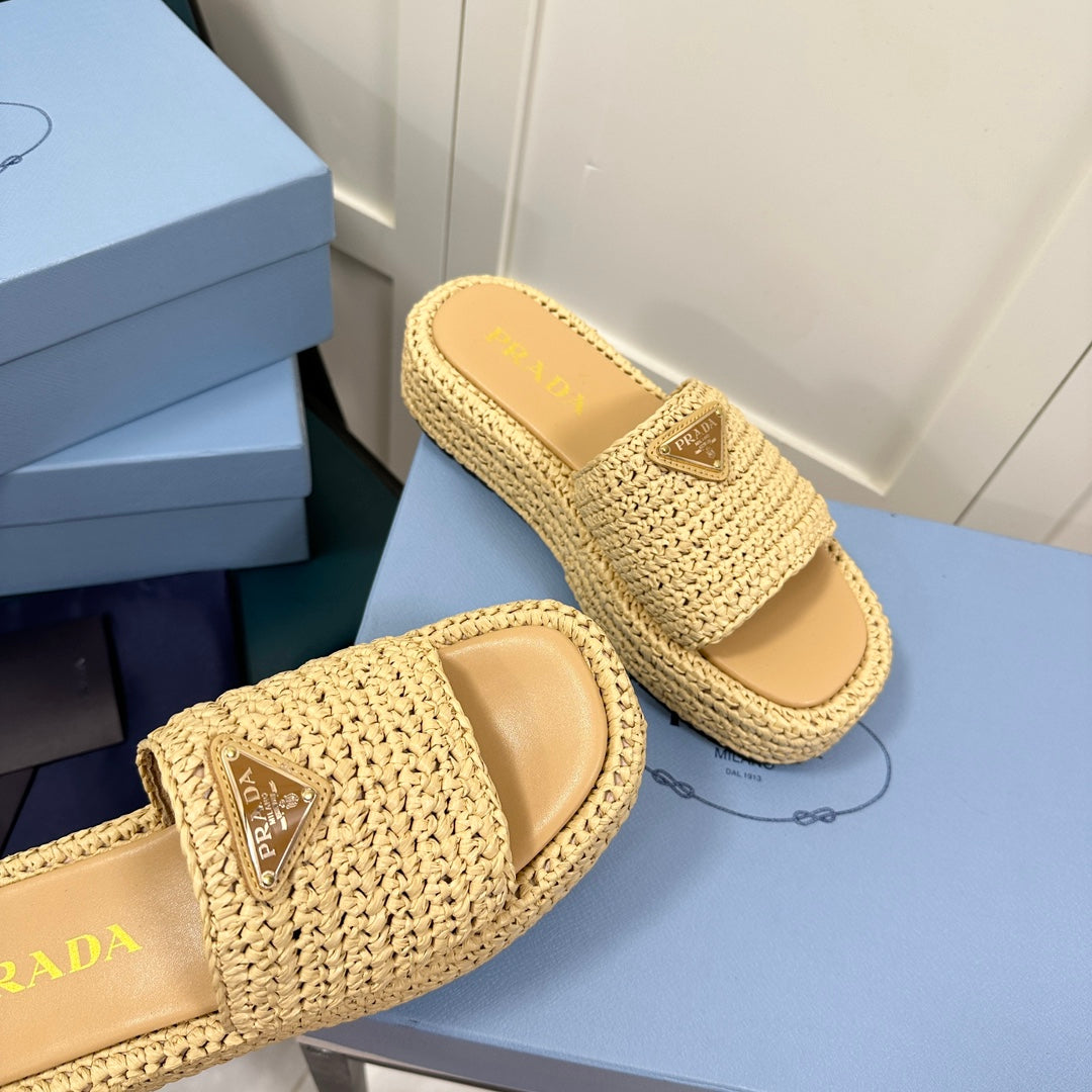 14PD27Z Popular slippers