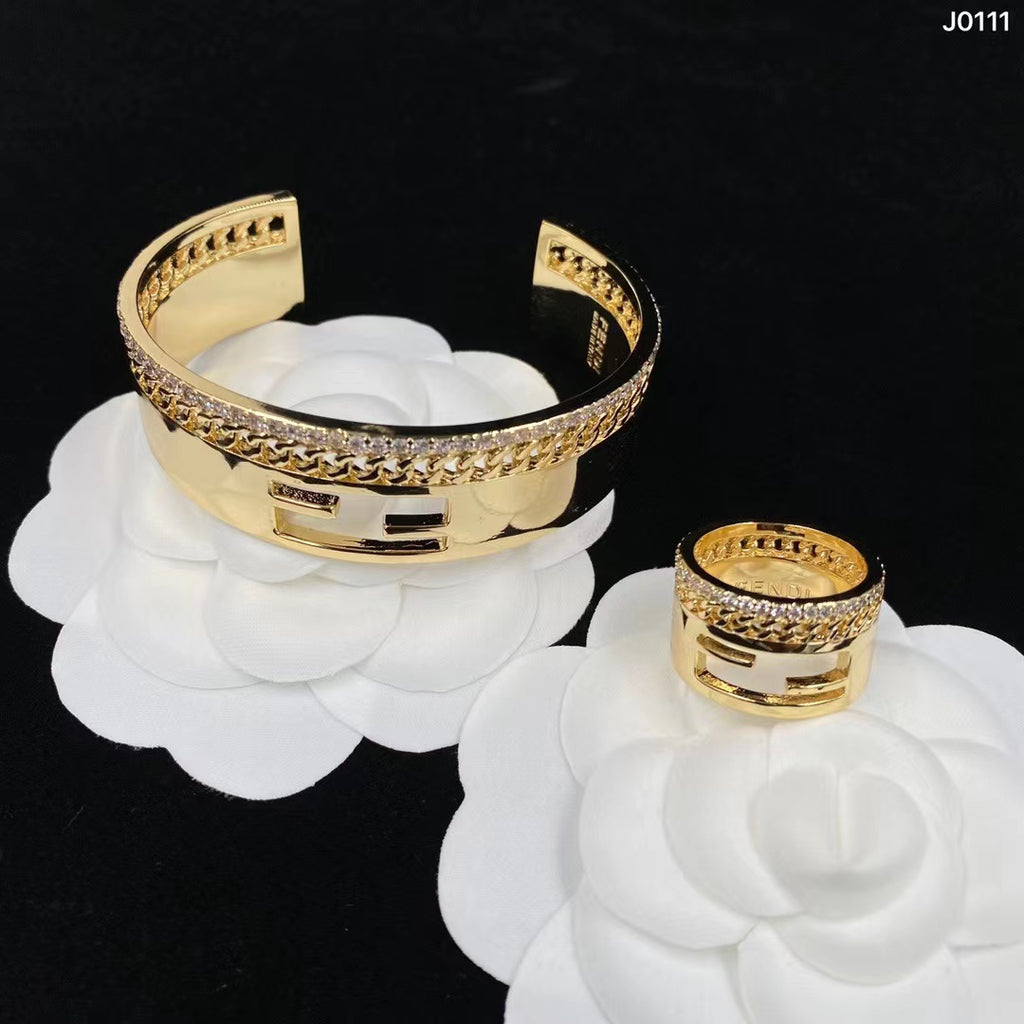 1F196K  Popular Bracelets