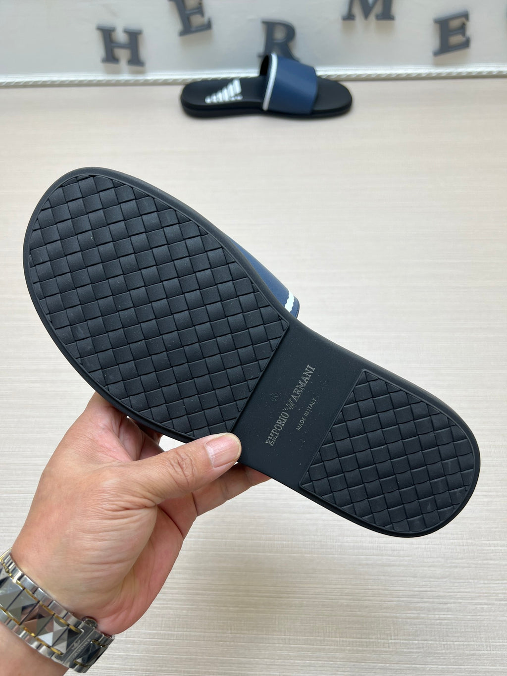 54A104Z Popular slippers