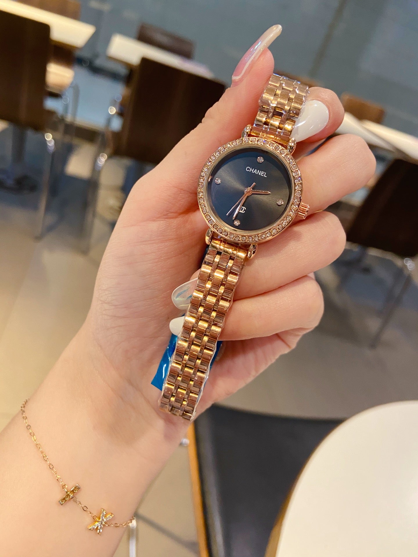 136RC84L Popular Watches